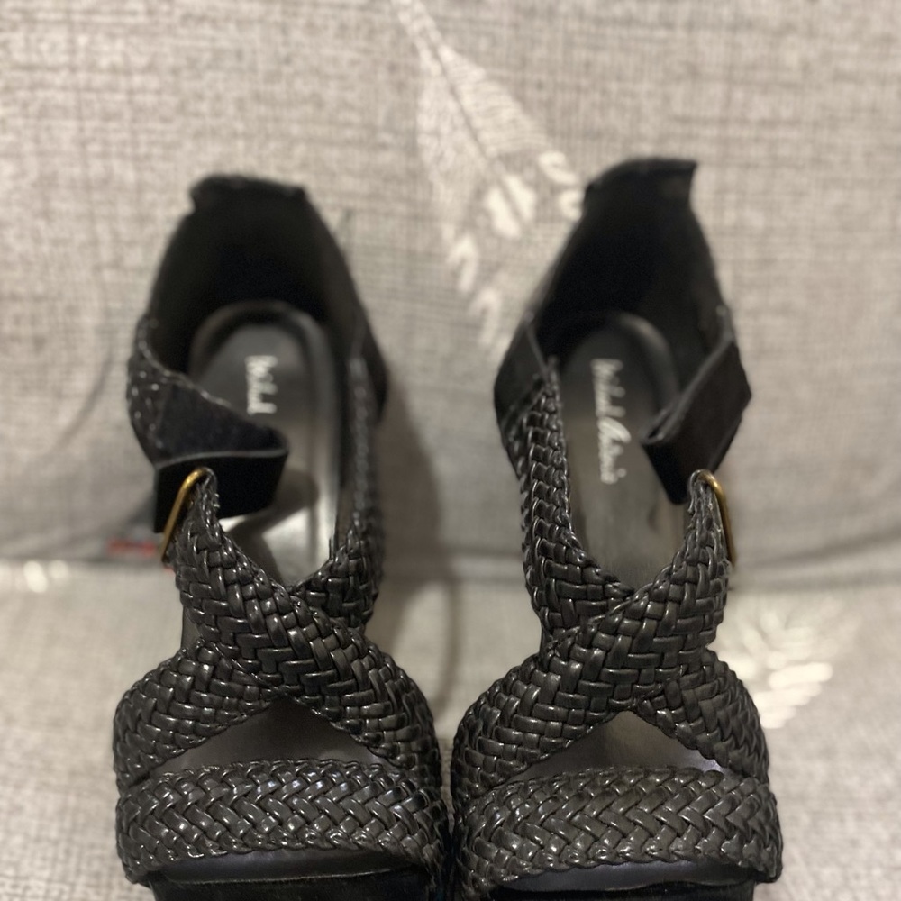 Micheal Antonio heels worn only once
